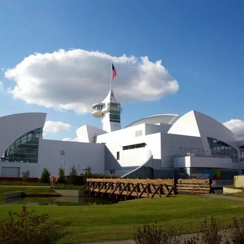 Discovery Park of America is a world-class educational venue with over 70,000 square feet of interactive exhibits, as well as a 50-acre park.